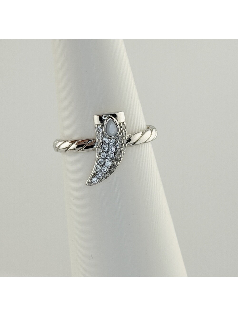 Bomb Party Desert Queen Sz 8 "Queen of the Desert" Rhodium RETRO RBP3816